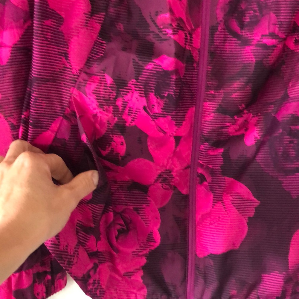 North Face Light Jacket - image 4